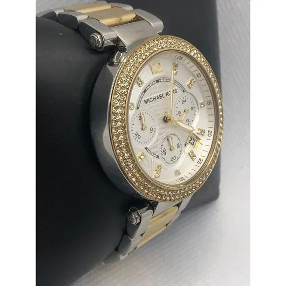 Michael Kors MK5626 Womens Stainless Steel Analog Silver Dial Quartz Watch LP136 - Picture 3 of 9